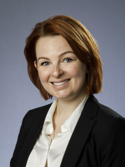 Elena Korotkikh Headshot