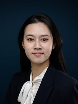 Gina Chang Headshot