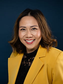 Grace Pham Headshot