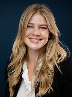 Shelby Sackett Headshot