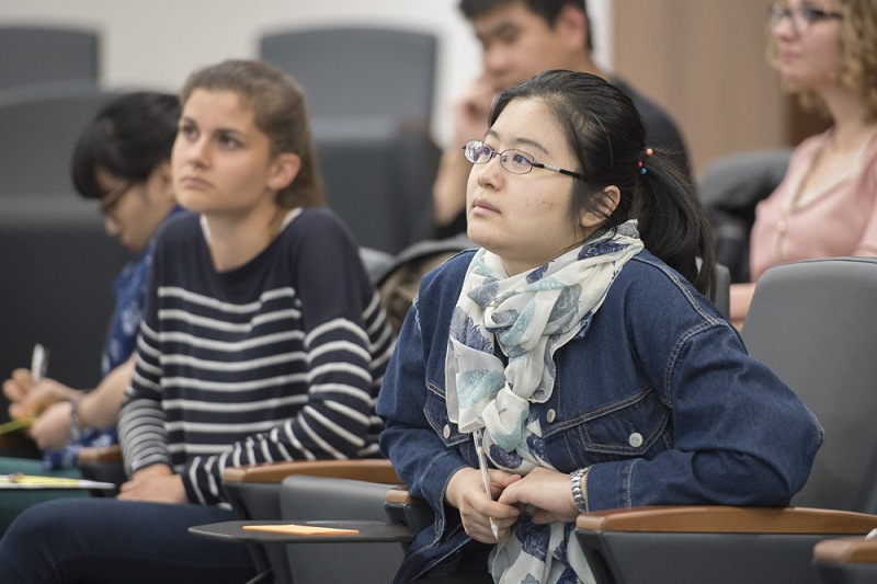 Students in career talk at the University of Edinburgh Business School