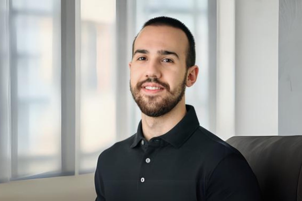 Headshot of Stavros