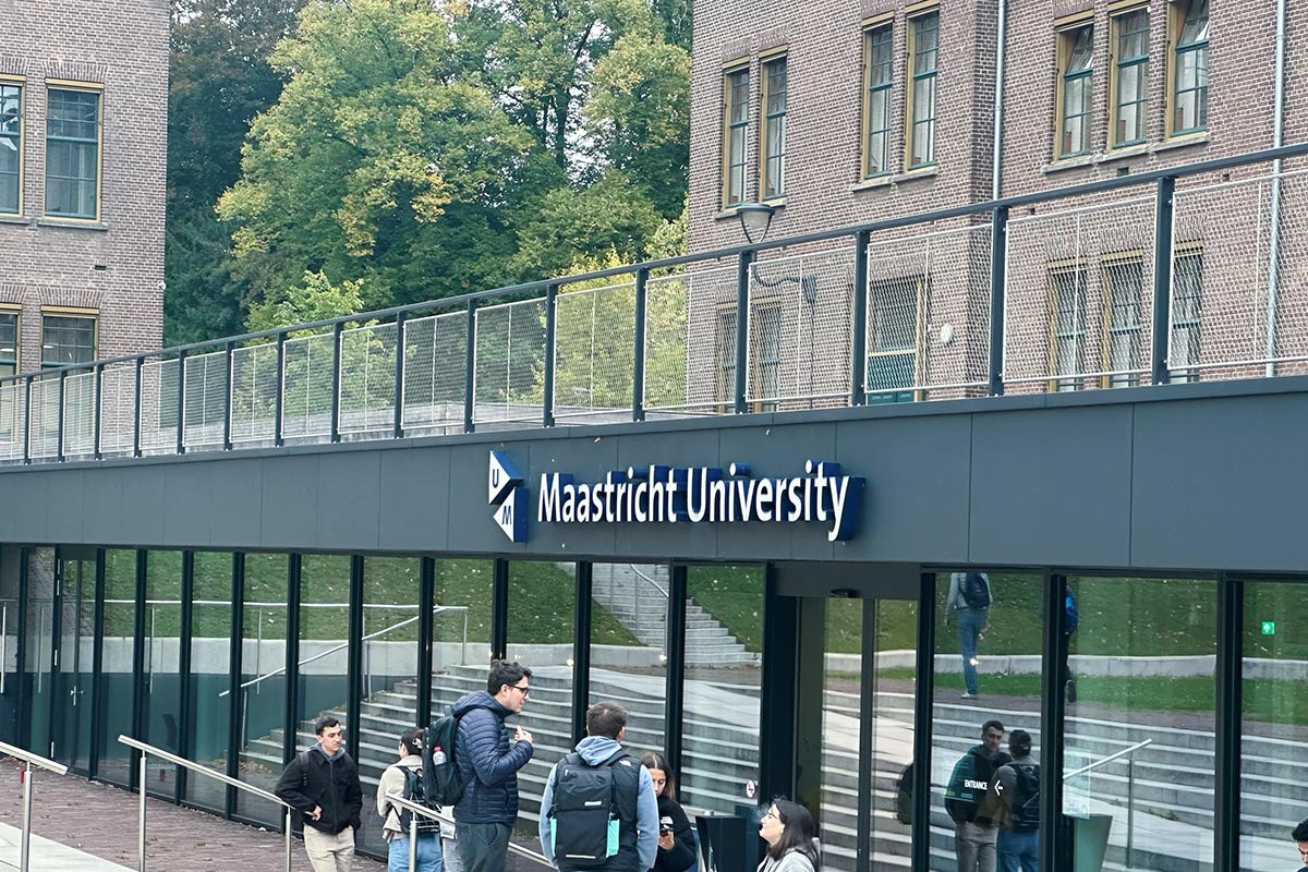 Outside photo of Maastricht University